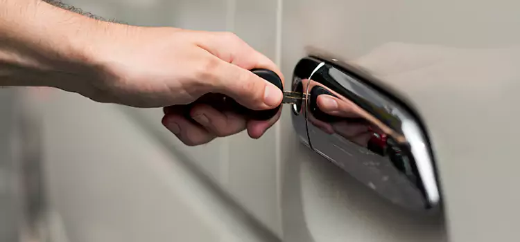 Why Choose Our Auto Locksmith Team in Walker, MI?