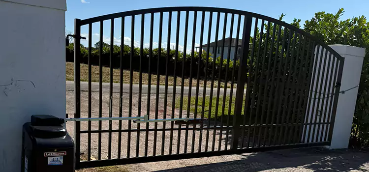 Driveway Fence Repair Walker